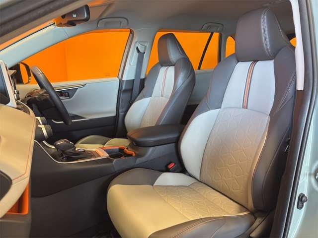 トヨタ ＲＡＶ４ ２．０ アドベンチャー ４ＷＤ R3年 (近畿) 99