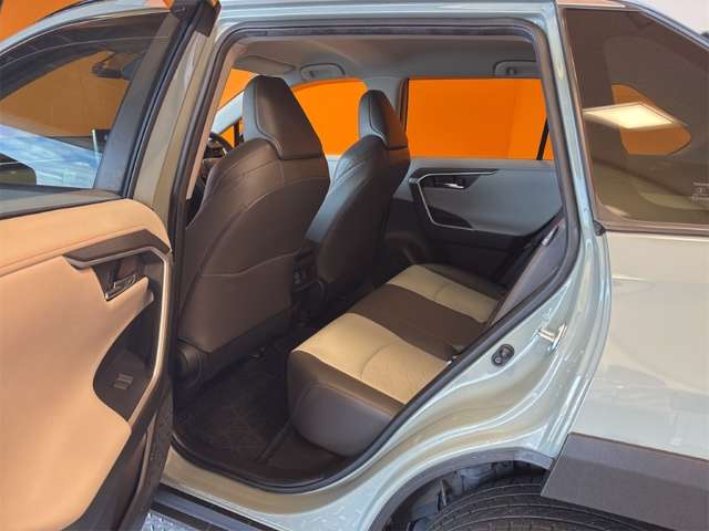 トヨタ ＲＡＶ４ ２．０ アドベンチャー ４ＷＤ R3年 (近畿) 99