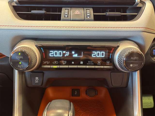 トヨタ ＲＡＶ４ ２．０ アドベンチャー ４ＷＤ R3年 (近畿) 99