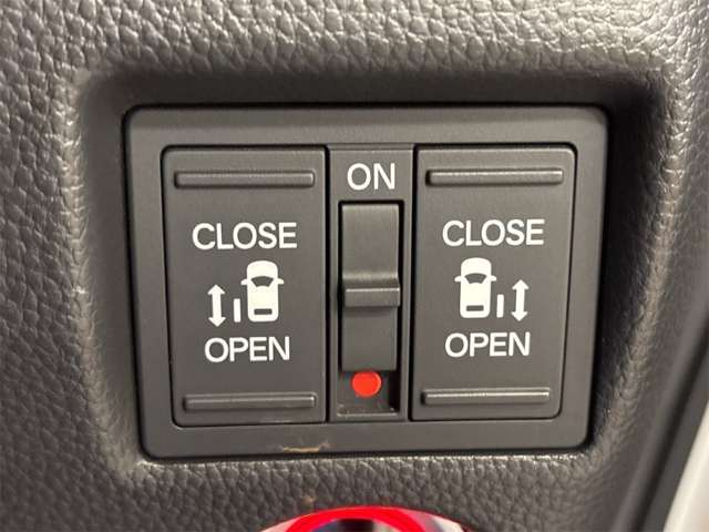 ホンダ Ｎ　ＢＯＸ カスタム ６６０ Ｌ R5年 (近畿) 99