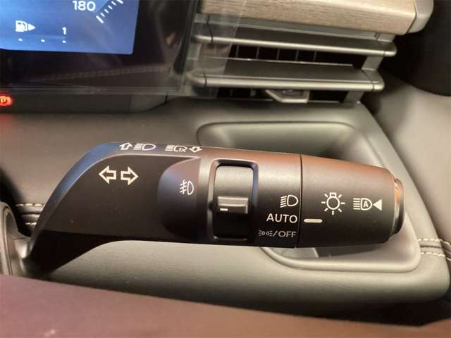 日産 セレナ １．４ Ｅ－ＰＯＷＥＲ ハイウェイスターＶ R8年 (近畿) 99