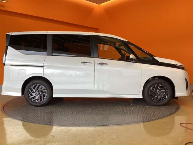 日産 セレナ １．４ Ｅ－ＰＯＷＥＲ ハイウェイスターＶ R8年 (近畿) 99