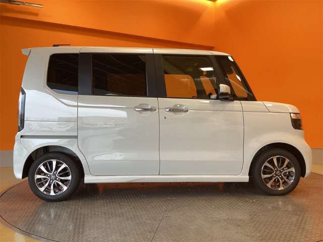ホンダ Ｎ　ＢＯＸ カスタム ６６０ R8年 (近畿) 99