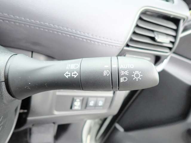 日産 セレナ ２．０ ハイウェイスター Ｖ R4年 (近畿) 99