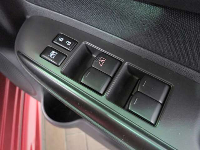 日産 ノート １．２ ＮＩＳＭＯ H29年 (近畿) 99