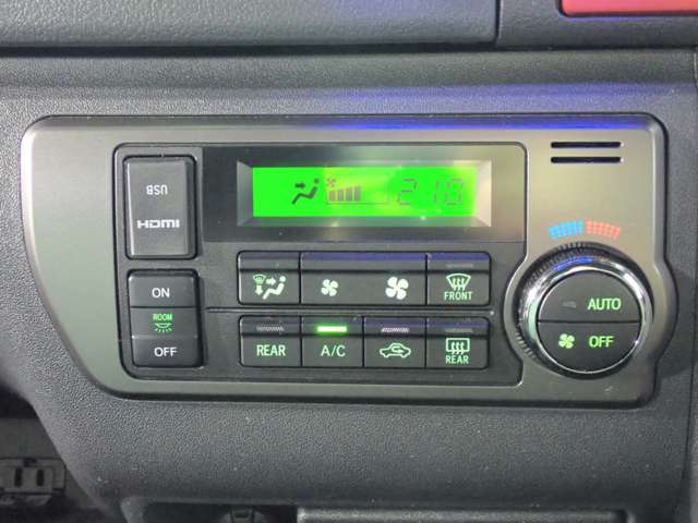 トヨタ ハイエースバン ２．８ スーパーＧＬ ダークプライムＩＩ ロングボディ ディーゼルターボ ４ＷＤ R5年 () 99