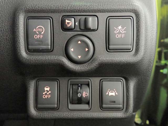 日産 ノート １．２ Ｘ H29年 () 99