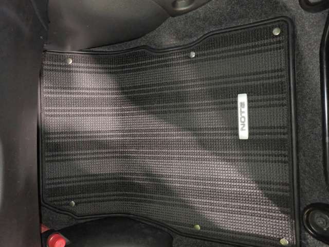 日産 ノート １．２ Ｘ H29年 () 99