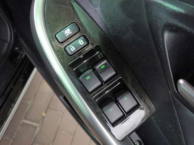 トヨタ プリウスＰＨＶ １．８ Ｓ H25年 () 99
