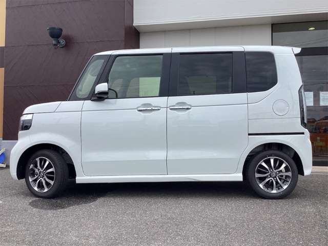 ホンダ Ｎ　ＢＯＸ カスタム ６６０ R8年 (近畿) 99