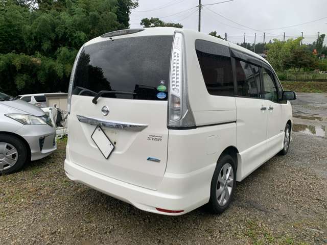日産 セレナ ２．０ ハイウェイスター Ｓ－ＨＹＢＲＩＤ Ｖセレクション H25年 (関東) 99