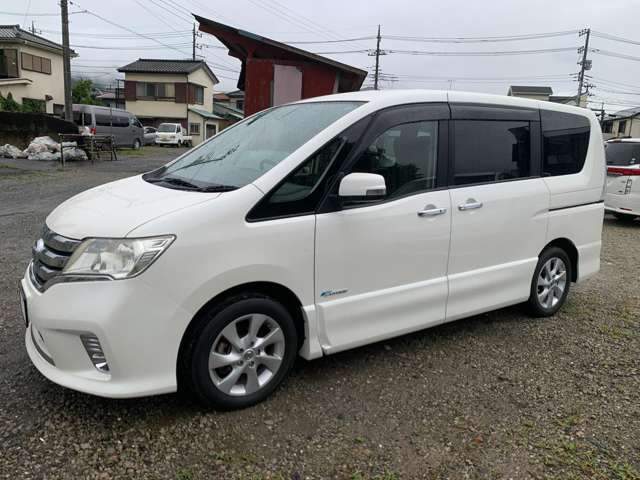 日産 セレナ ２．０ ハイウェイスター Ｓ－ＨＹＢＲＩＤ Ｖセレクション H25年 (関東) 99