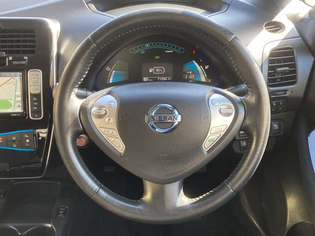 日産 リーフ ３０ＫＷＨ Ｘ サンクス エディション H28年 (東海) 99