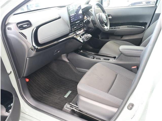 トヨタ アクア １．５ Ｚ R7年 (東海) 99