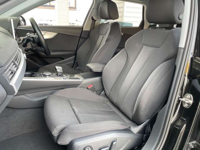 アウディ Ａ４　アバント １．４　ＴＦＳＩ　スポーツ H30年 () 99