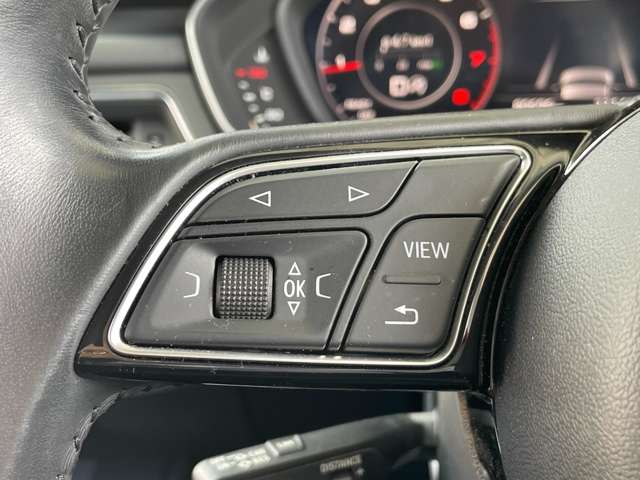 アウディ Ａ４　アバント １．４　ＴＦＳＩ　スポーツ H30年 () 99