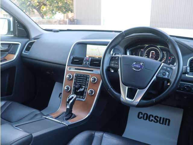 ボルボ ＸＣ６０ Ｔ５ ＡＷＤ クラシック ４ＷＤ H29年 (東海) 99