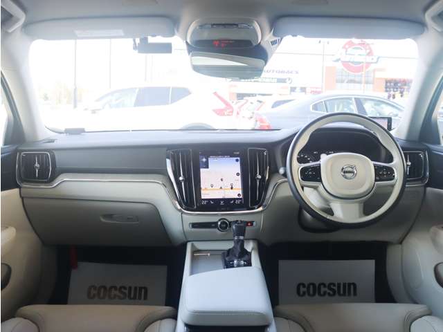 ボルボ Ｖ６０ Ｔ５　インスクリプション R1年 (東海) 99
