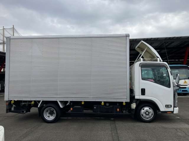 いすゞ エルフ ３．０ＤＴ R1年 (東海) 99