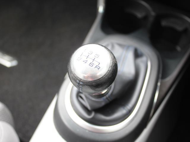 ホンダ ＣＲ−Ｚ １．５ アルファ H22年 (東海) 99