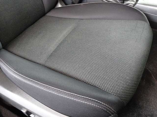 スバル インプレッサＸＶ ２．０Ｉ－Ｌ ４ＷＤ H25年 () 99