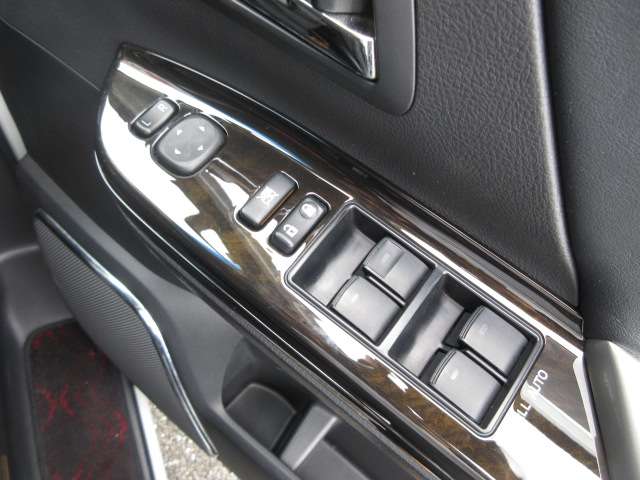 トヨタ ヴェルファイア ２．４Ｚ　ゴールデンアイズ H25年 (関東) 99