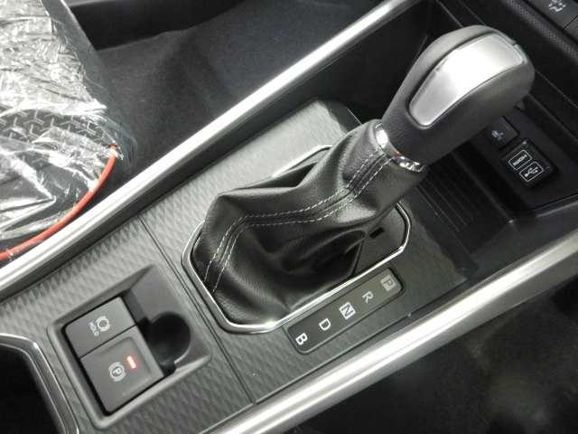 トヨタ ライズ　ハイブリッド ハイブリッド １．２ Ｚ R8年 () 99