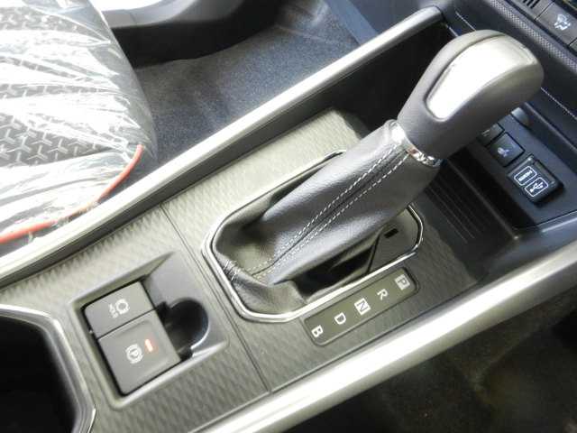 トヨタ ライズ　ハイブリッド ハイブリッド １．２ Ｚ R8年 () 99
