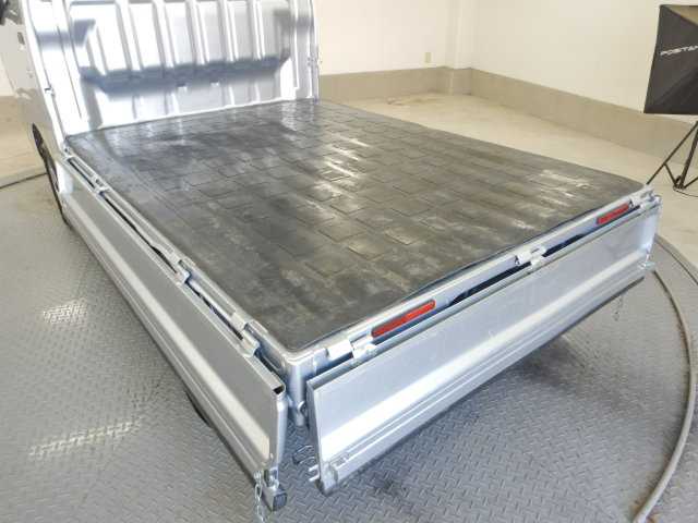 ダイハツ ハイゼットトラック ６６０ スタンダード ＳＡＩＩＩＴ ３方開 ４ＷＤ H30年 () 99