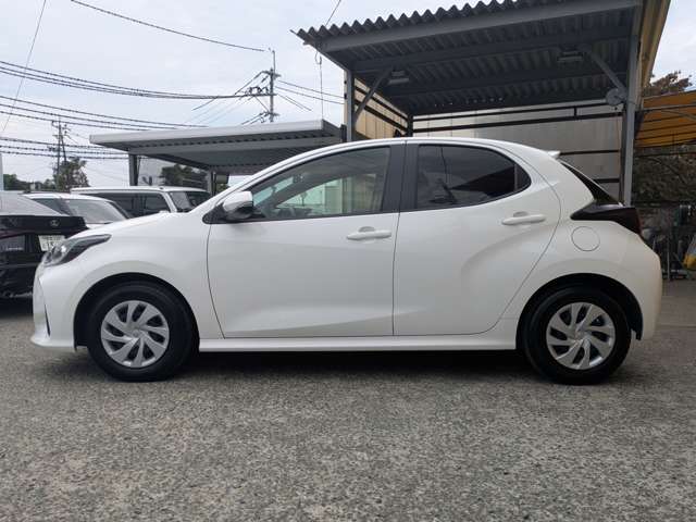 トヨタ ヤリス １．０ Ｘ R3年 (九州・沖縄) 99