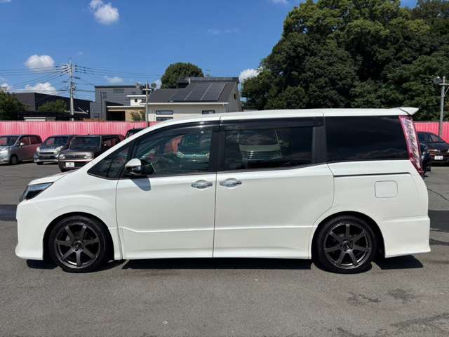 トヨタ ノア ２．０ ＳＩ ＷＸＢ H28年 (九州・沖縄) 99