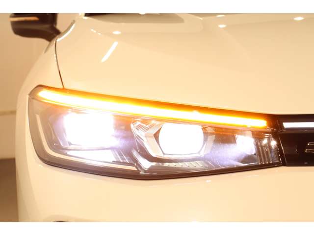 フォルクスワーゲン パサートワゴン ｅハイブリッド　Ｒライン R6年 (近畿) 99
