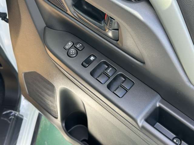 スズキ スペーシア ６６０ ギア ハイブリッド ＸＺ R8年 (東海) 99