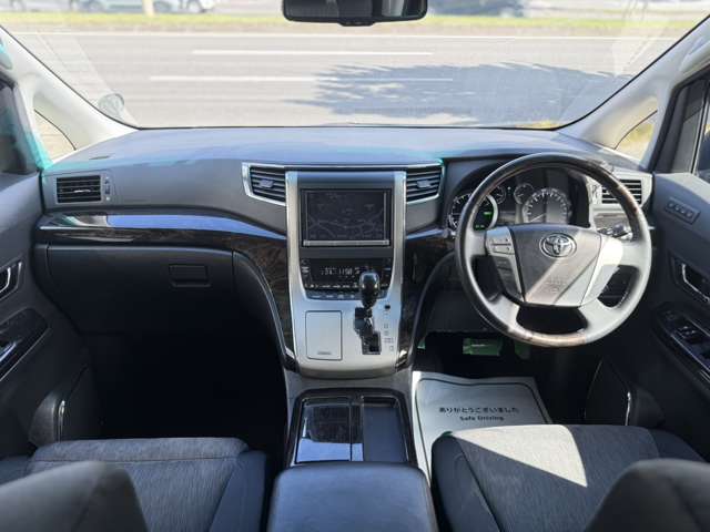 トヨタ アルファード　ハイブリッド ２．４ ＳＲ ４ＷＤ H25年 (北海道) 99