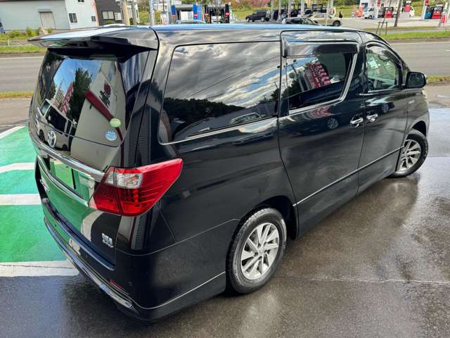 トヨタ アルファード　ハイブリッド ２．４ ＳＲ ４ＷＤ H25年 (北海道) 99