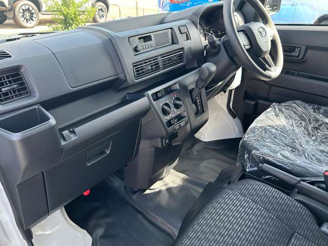 ダイハツ ハイゼットカーゴ ６６０ デラックス R8年 (九州・沖縄) 99