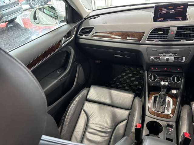 アウディ Ｑ３ ２．０ ＴＦＳＩ クワトロ １８０ＰＳ ４ＷＤ H29年 (甲信越・北陸) 99
