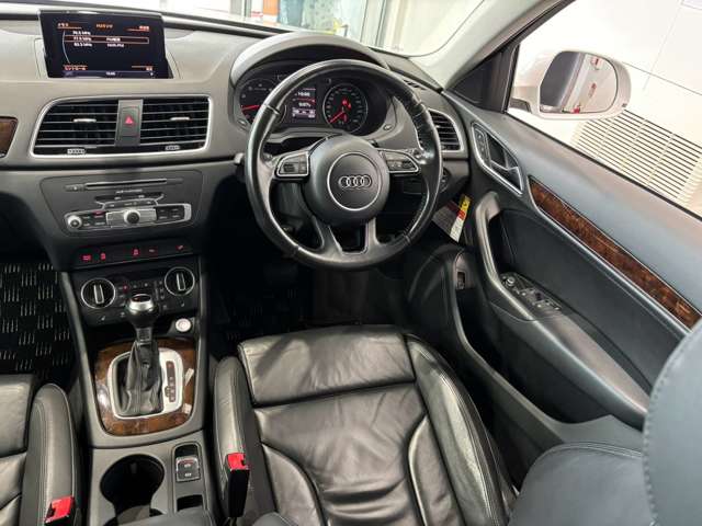 アウディ Ｑ３ ２．０ ＴＦＳＩ クワトロ １８０ＰＳ ４ＷＤ H29年 (甲信越・北陸) 99