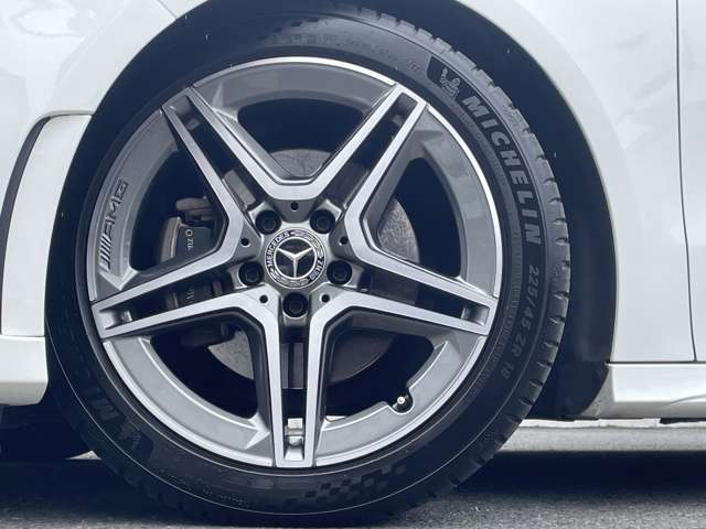 メルセデスベンツ Ｂクラス Ｂ２００Ｄ ＡＭＧライン ディーゼルターボ R1年 () 99