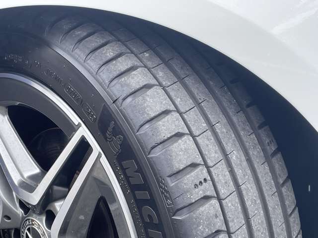 メルセデスベンツ Ｂクラス Ｂ２００Ｄ ＡＭＧライン ディーゼルターボ R1年 () 99