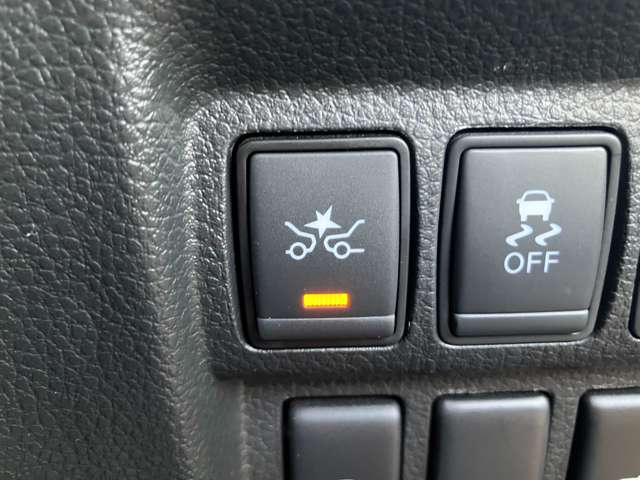 日産 エルグランド ２．５ ２５０ハイウェイスターＳ アーバンクロム R1年 (東北) 99
