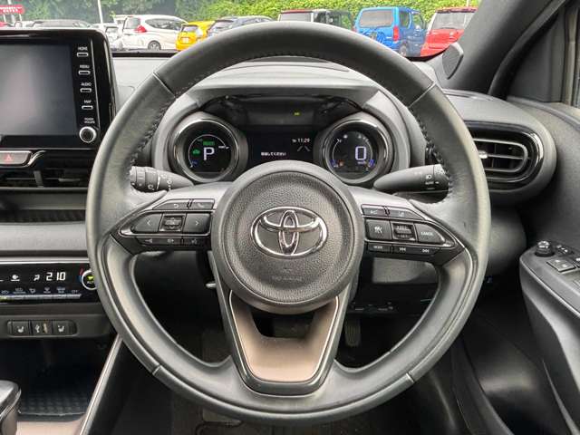 トヨタ ヤリス １．５ ハイブリッド Ｚ R3年 (東北) 99
