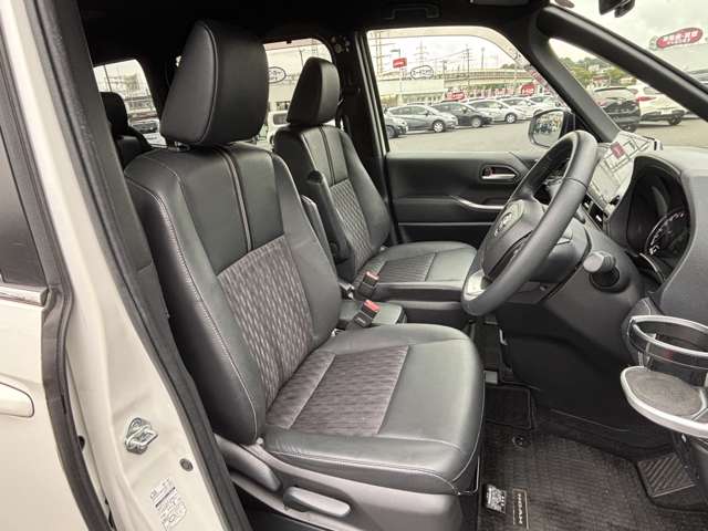 トヨタ ノア ２．０ Ｓ－Ｚ R4年 (東北) 99