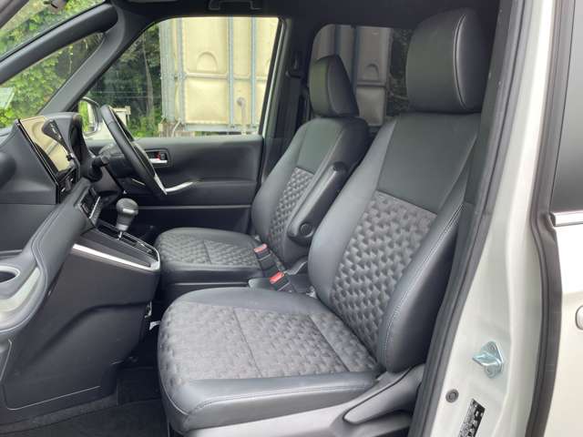 トヨタ ヴォクシー ２．０ Ｓ－Ｚ R4年 (東北) 99
