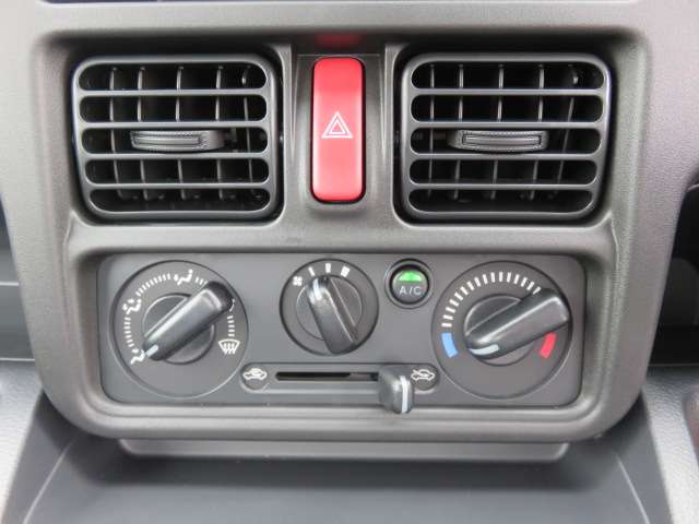 日産 クリッパートラック ６６０ ＤＸ ４ＷＤ R8年 (東北) 99