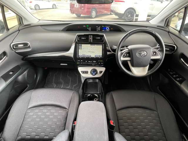 トヨタ プリウスＰＨＶ １．８ Ｓ H29年 (東北) 99