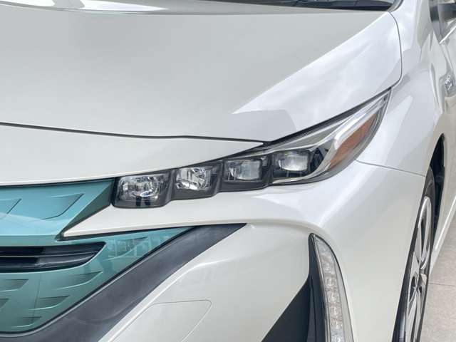 トヨタ プリウスＰＨＶ １．８ Ｓ H29年 (東北) 99