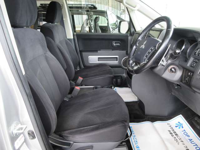 三菱 デリカ　Ｄ：５ ２．２ Ｄ パワーパッケージ ディーゼルターボ ４ＷＤ H29年 (関東) 99