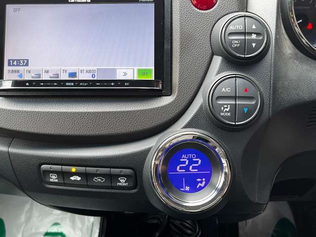 ホンダ フィット　シャトル　ハイブリッド １．３ スマートセレクション H23年 (関東) 99