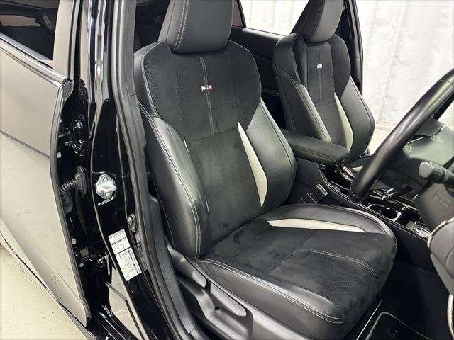 トヨタ プリウスＰＨＶ １．８ Ｓ ＧＲ スポーツ H30年 (近畿) 99